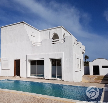 V 246 -                            Vente
                           Villa avec piscine Djerba